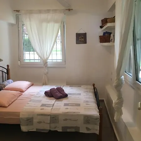Adorable First Row Appartment! *