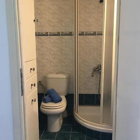 Adorable First Row Appartment! Apartman